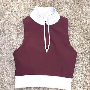 New without tags-Wilo workout collared crop top-size xs